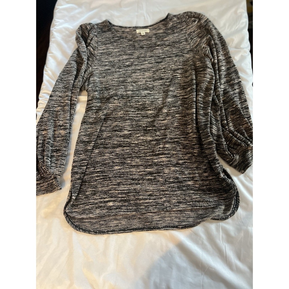 Max Studio Women's Size Large Light Sweater Top Long Sleeve Pullover Gray